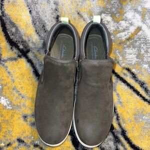 Clarks Women's Olive Green Ankle Faux Suede Size